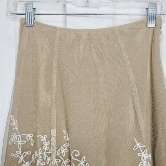 π€©WORN ONCE βοΈ NEW Tularosa Chiara Nude Embroidered Hi Low Skirt xxsmall - Picture 3 of 9